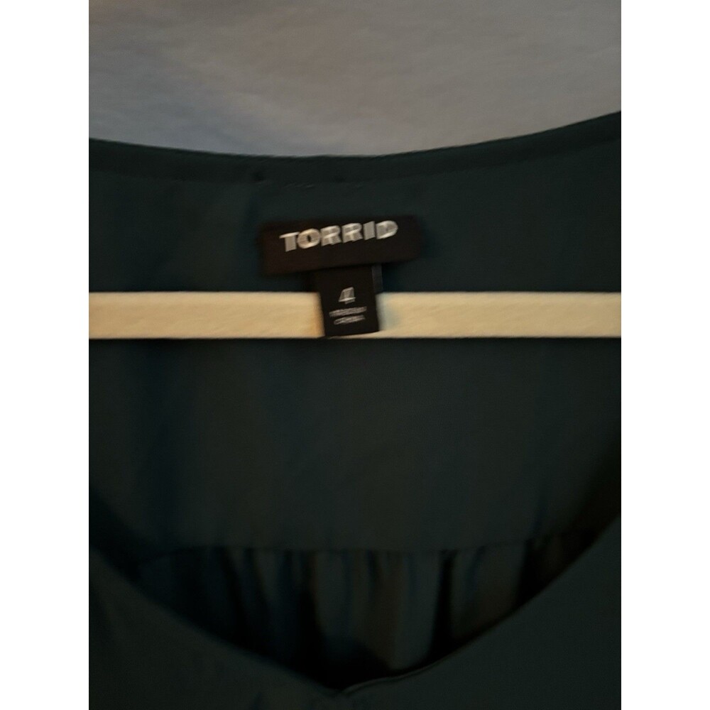 torrid blouse size 4 - Picture 3 of 3